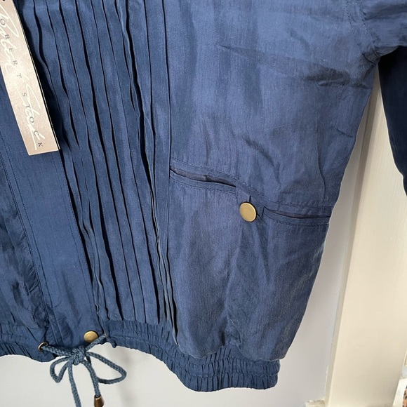 Blue Lightweight Shirt Jacket with‎ Stand-Up Collar - Picture 6 of 11